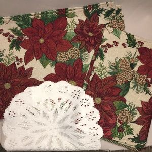 ☆ Poinsettia Table Runner and Placemats